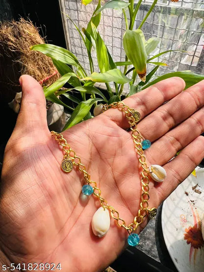 kodi,shell with firoji crystal nacklace